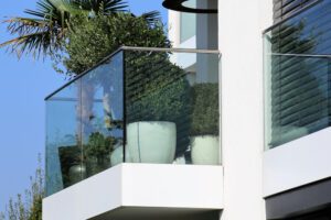 Glass Works In Dubai, UAE - An Overview of the Industry 3 Glass Works
